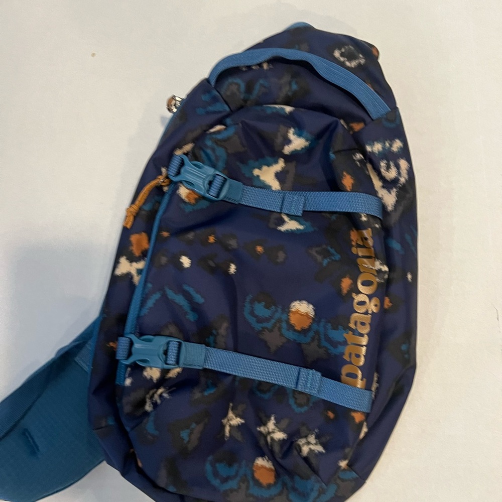 Patagonia Women’s Blue and Brown Patterned Sling Bag